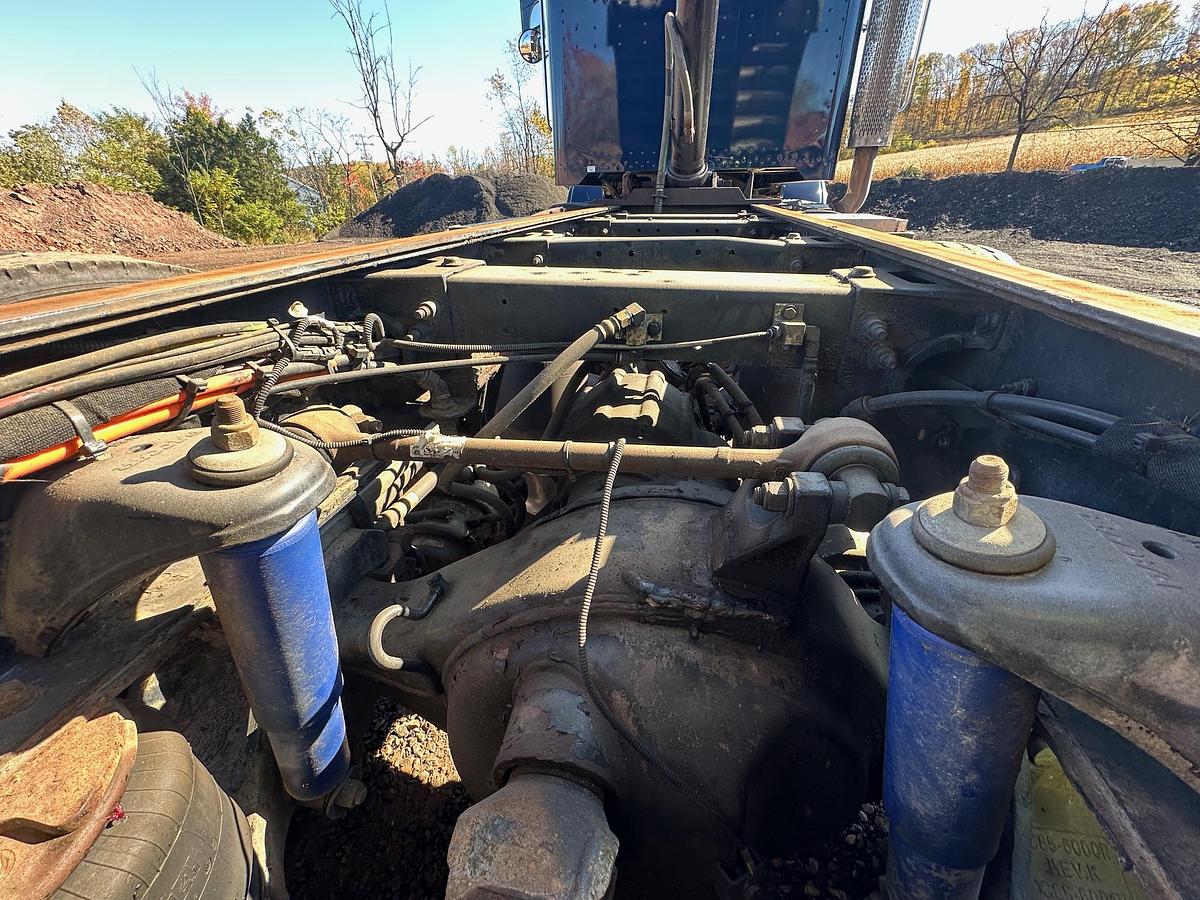 Used 2016 PETERBILT 365