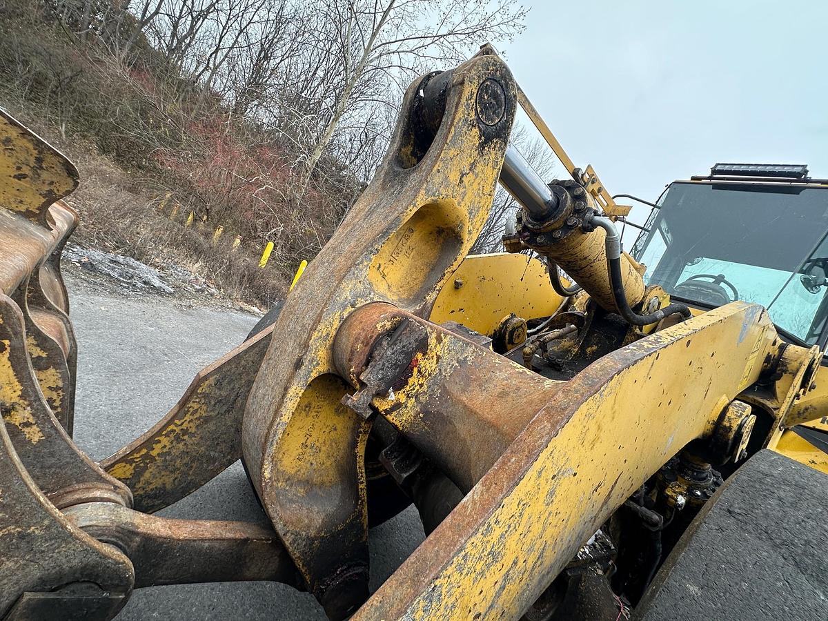 Used 2004 KOMATSU WA500-3
