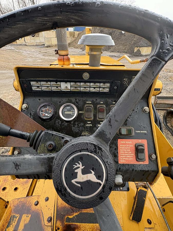 Used 2007 DEERE 210LE