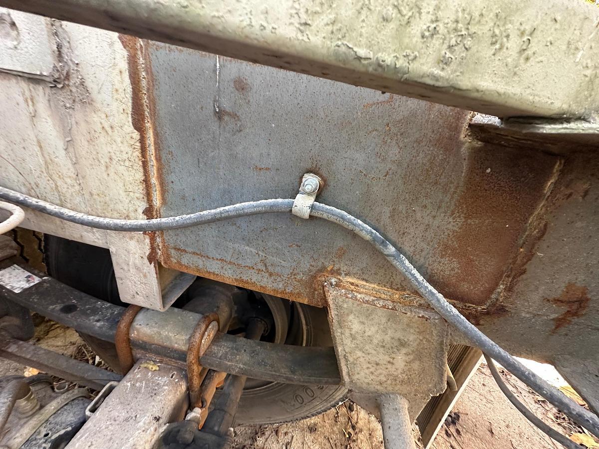 Used 1972 FRUEHAUF Bulk Trailer