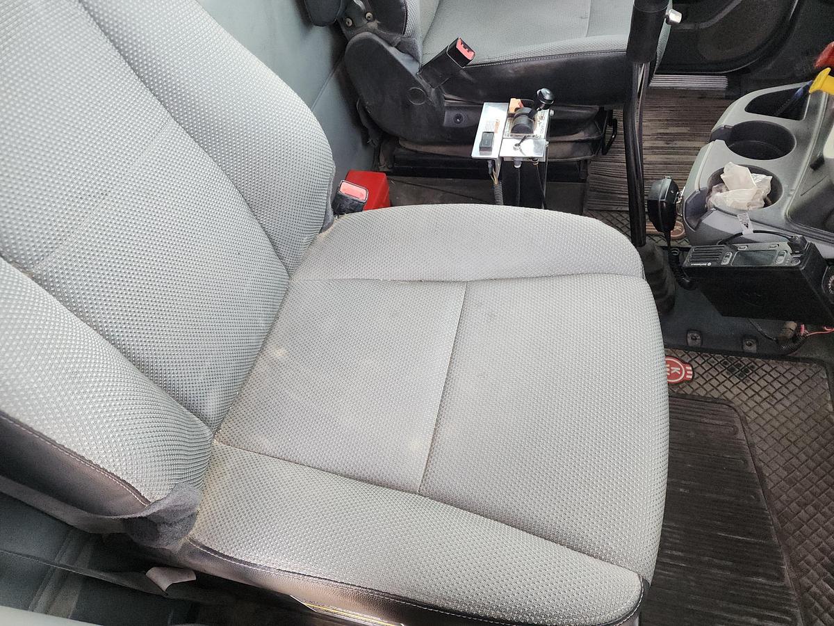 Used 2021 KENWORTH T880