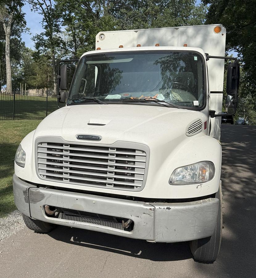 Used 2018 FREIGHTLINER Business Class M2 106
