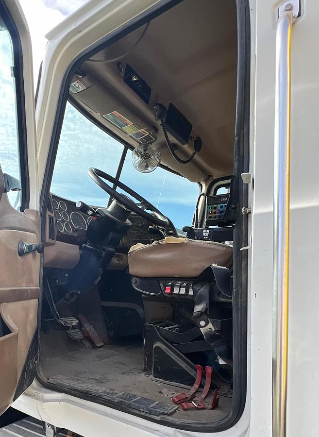 Used 2005 MACK CV713 Granite Dump Truck