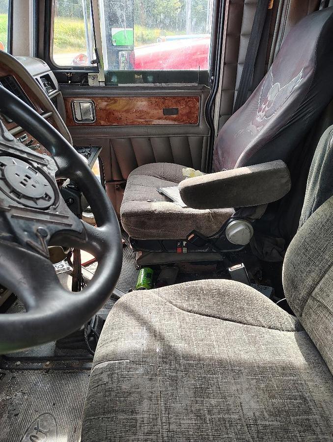 Used 2002 PETERBILT 379