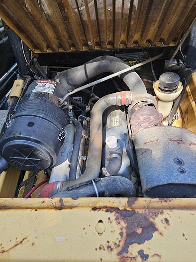 Used 1999 NEW HOLLAND LX885