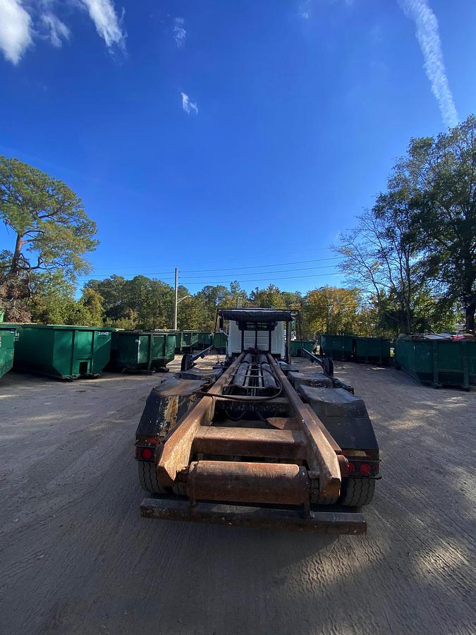 Used 2016 MACK GU713 Granite