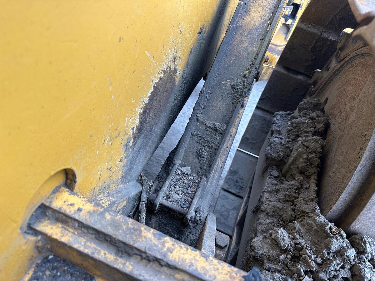 Used 2007 DEERE 650J LT