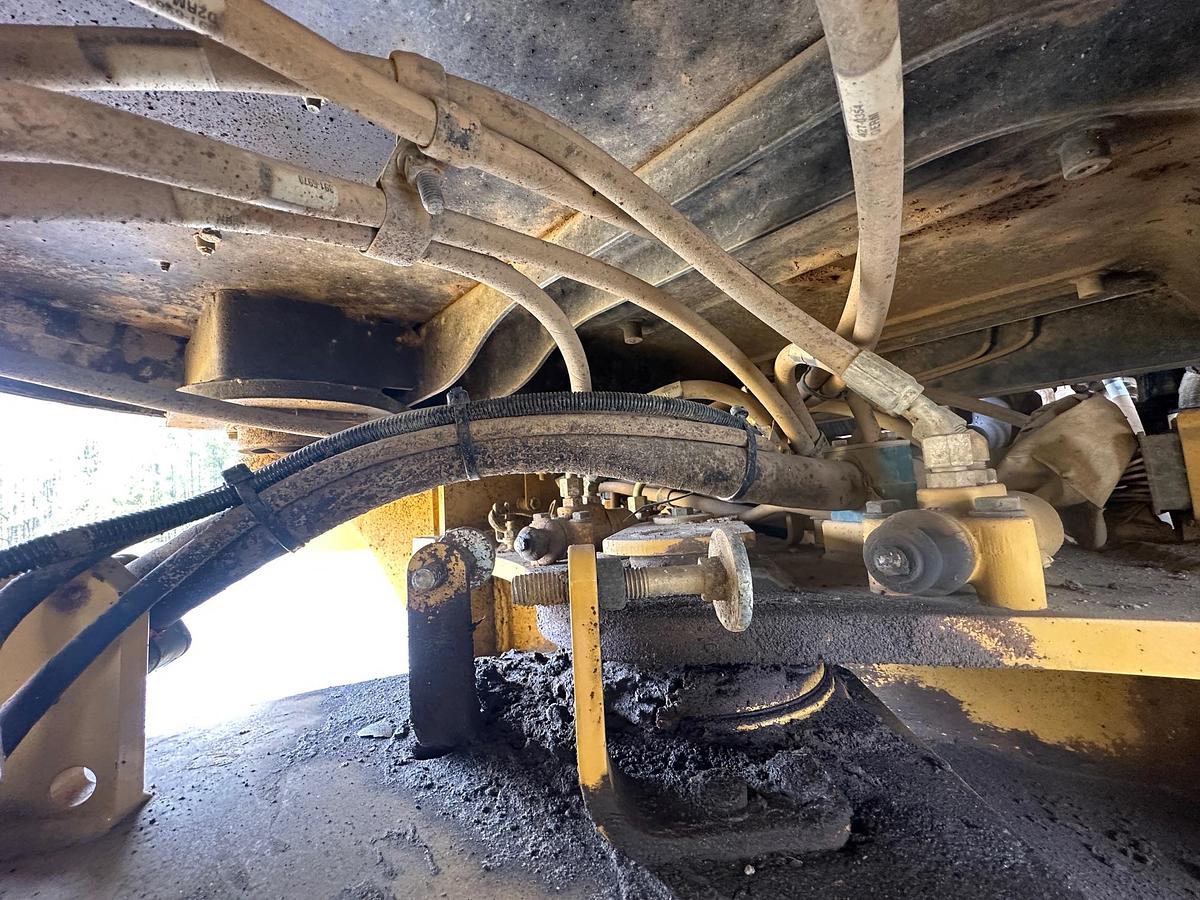 Used 2015 CATERPILLAR 962M