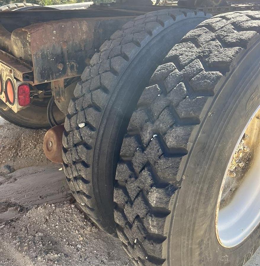 Used 1988 FORD LTL-9000