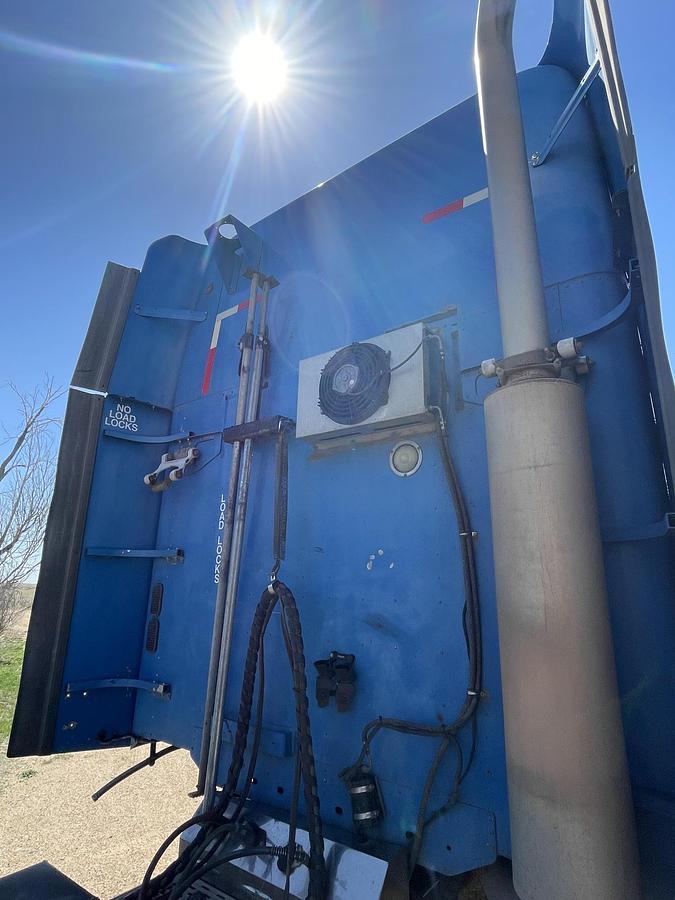 Used 2007 FREIGHTLINER Columbia