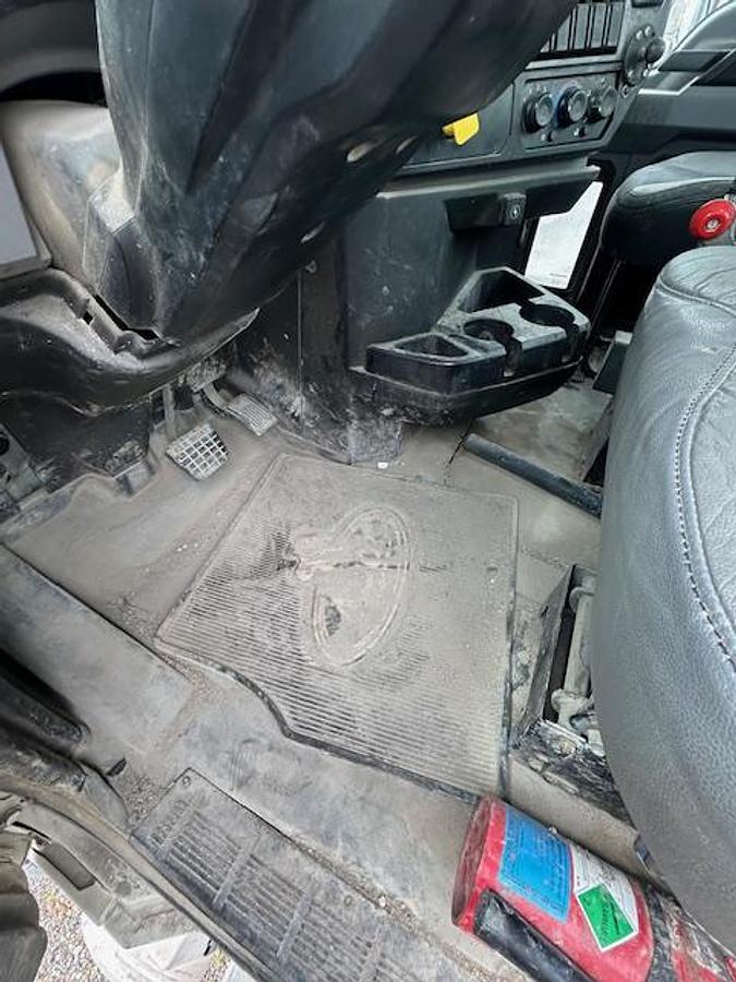 Used 2019 MACK GR64FR