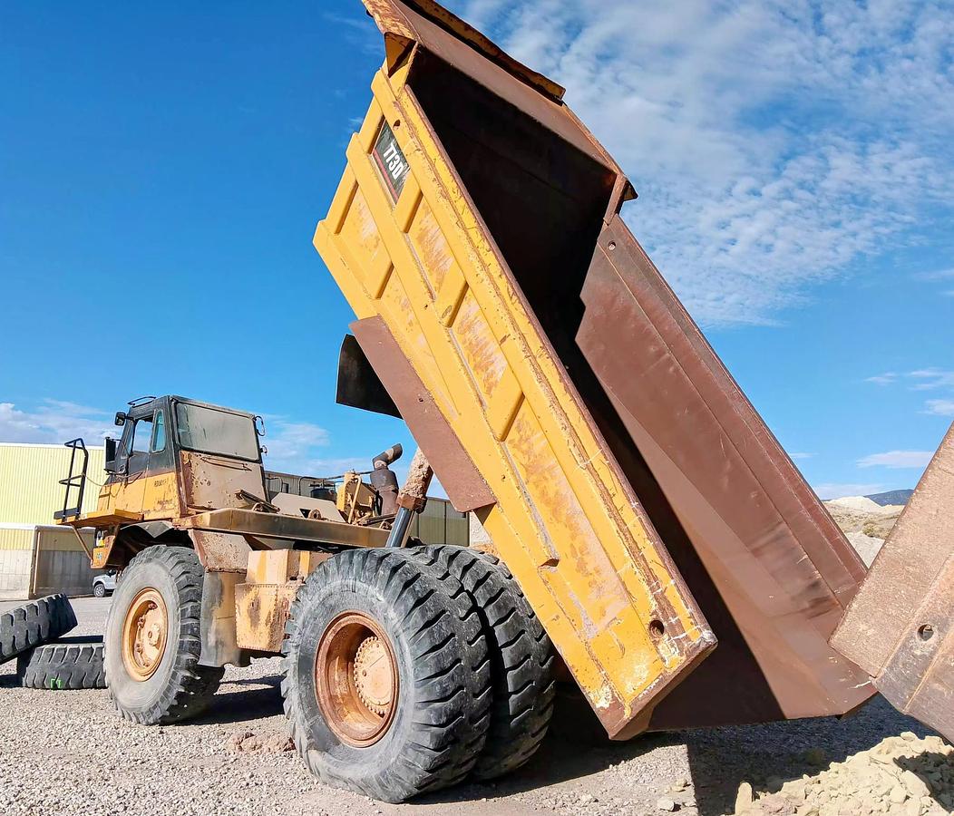 Used 1998 CATERPILLAR 773D