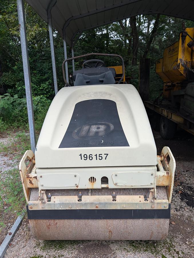 Used 2002 PUCKETT MFG 560