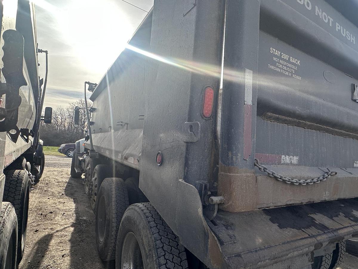 Used 2013 MACK Granite CU713