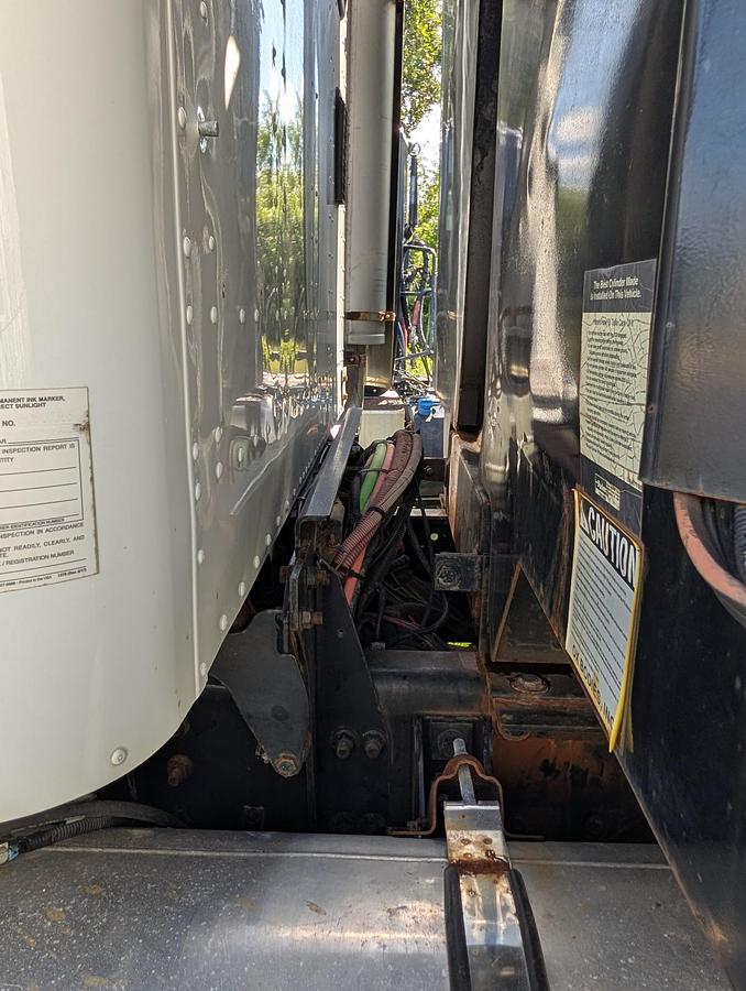 Used 2015 CATERPILLAR CT660 S