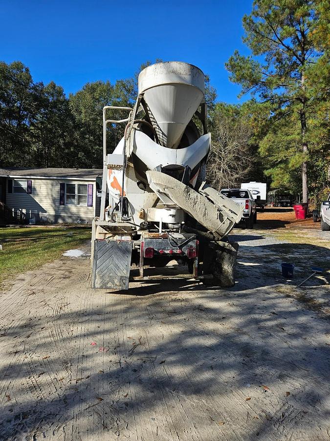 Used 2004 INTERNATIONAL 4200