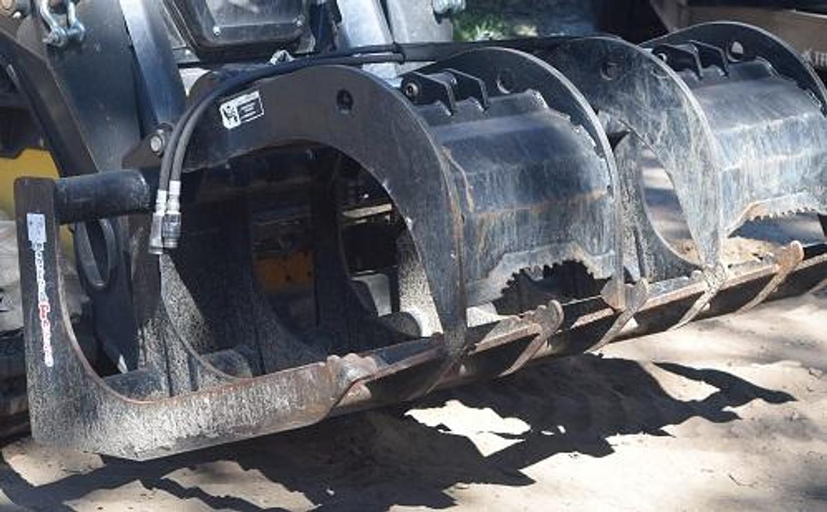 Used 2022 NEW HOLLAND C345