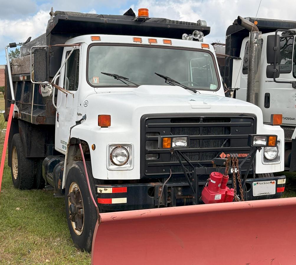 Used 1988 INTERNATIONAL 1954