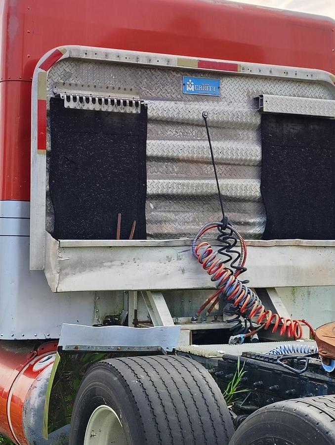 Used 1997 PETERBILT 379