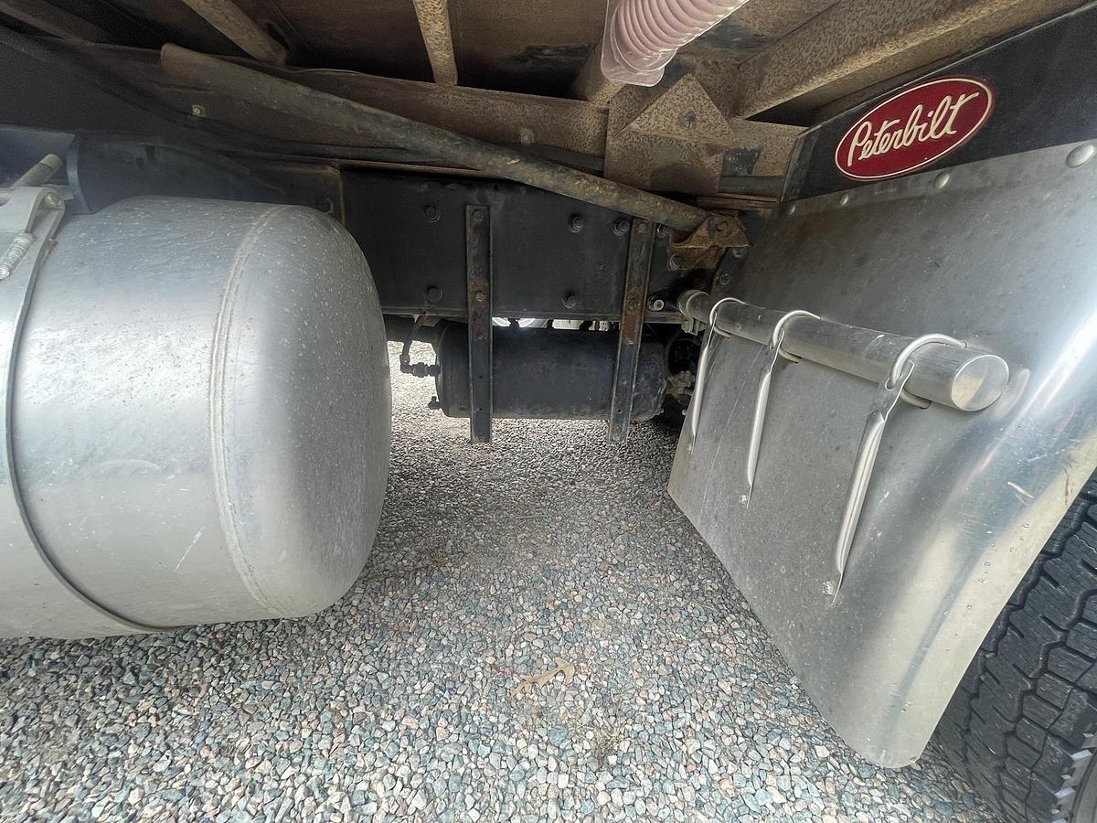 Used 1998 PETERBILT 330