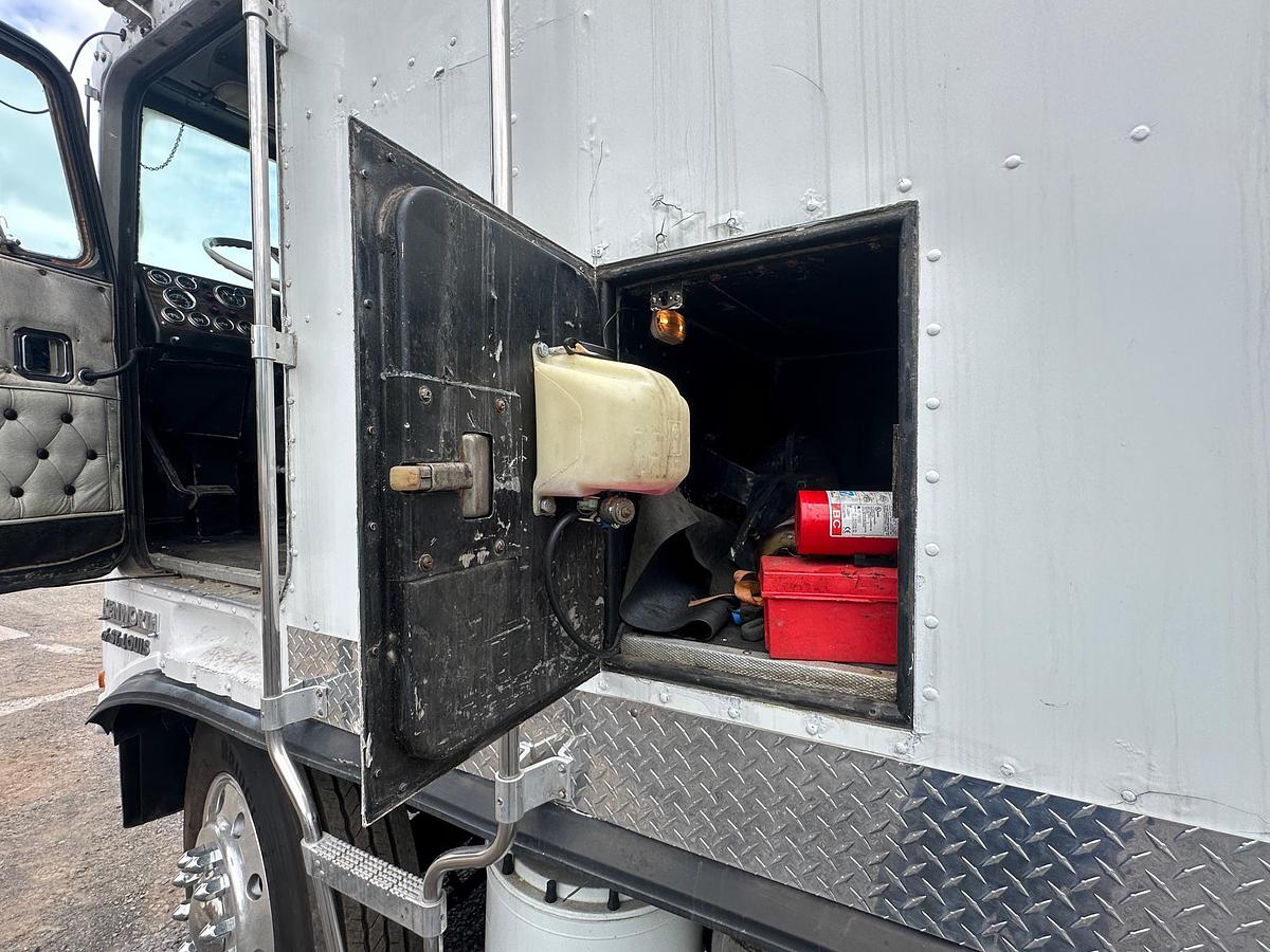 Used 1984 KENWORTH K100 AeroDyne