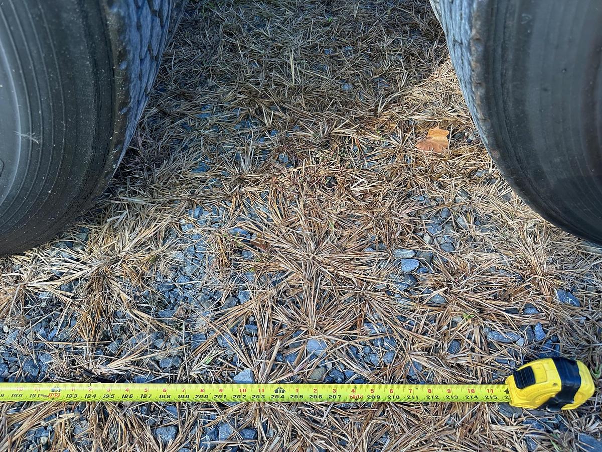 Used 2012 PETERBILT 365