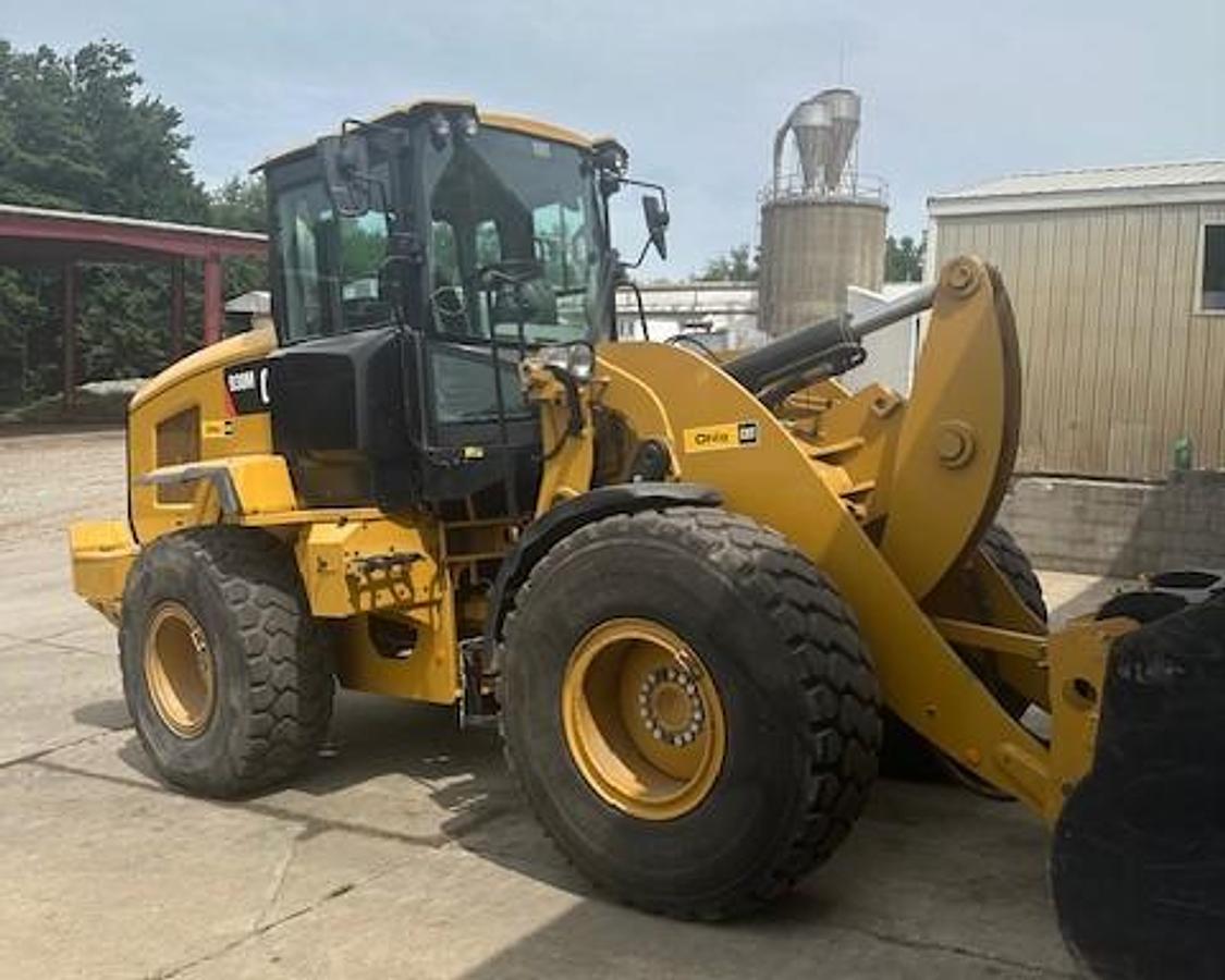 Used 2019 CATERPILLAR 930M