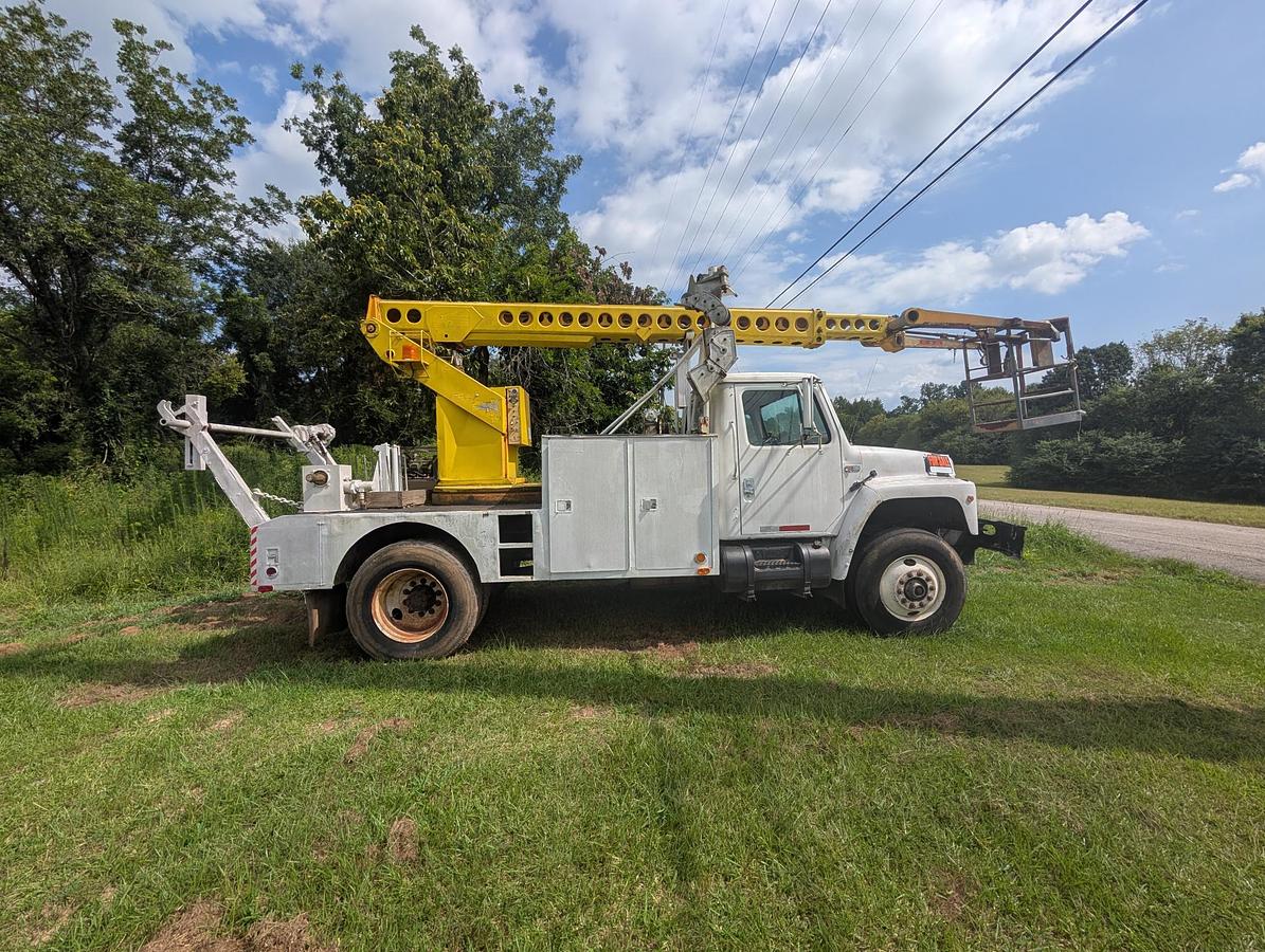 Used 1985 INTERNATIONAL S1900