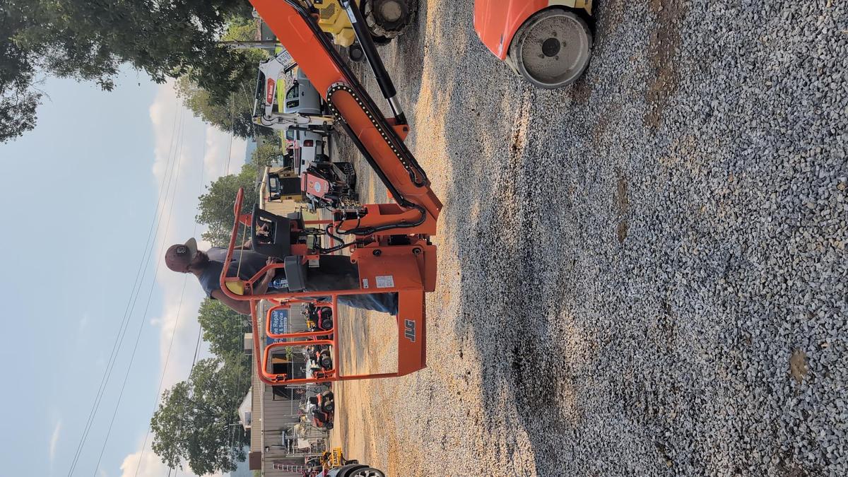 Used 2024 JLG TOUCAN 32E