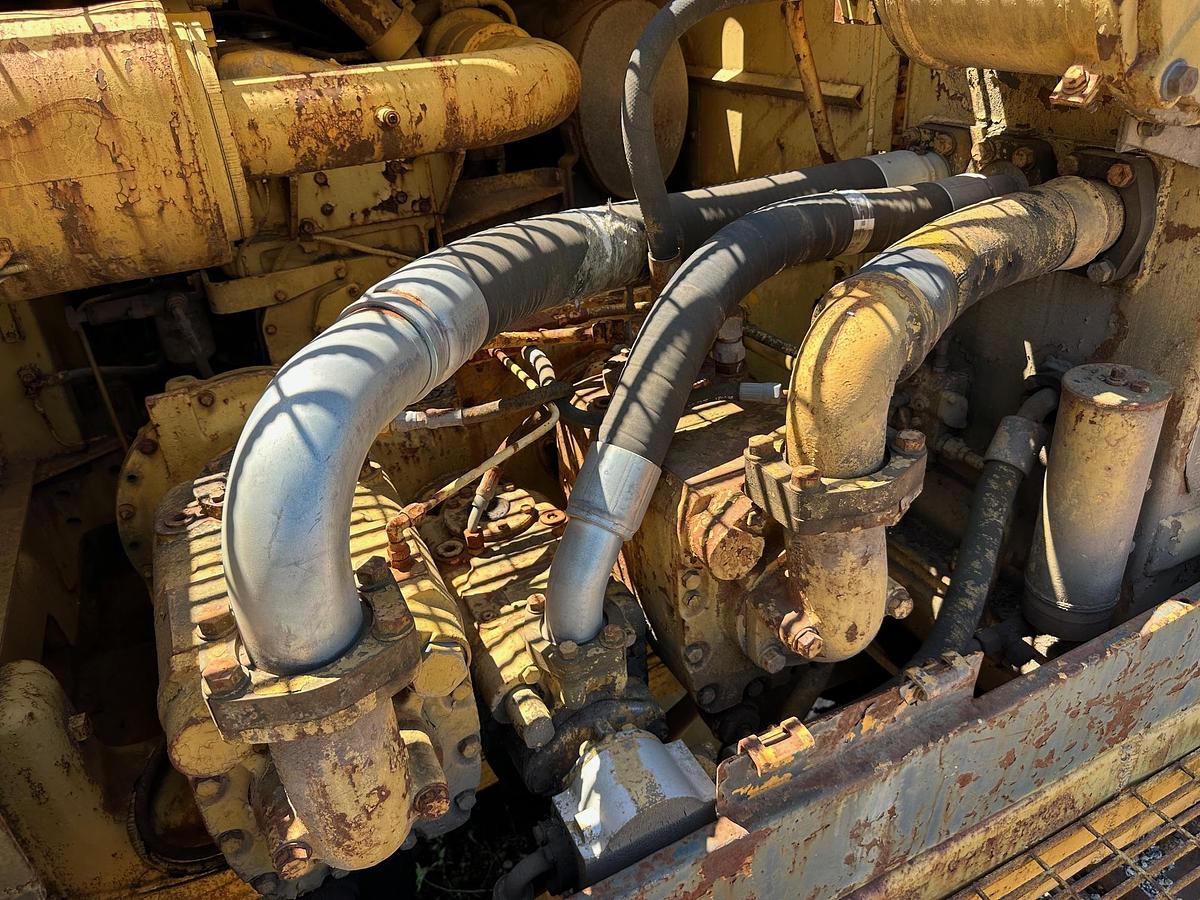 Used 1983 CATERPILLAR 245