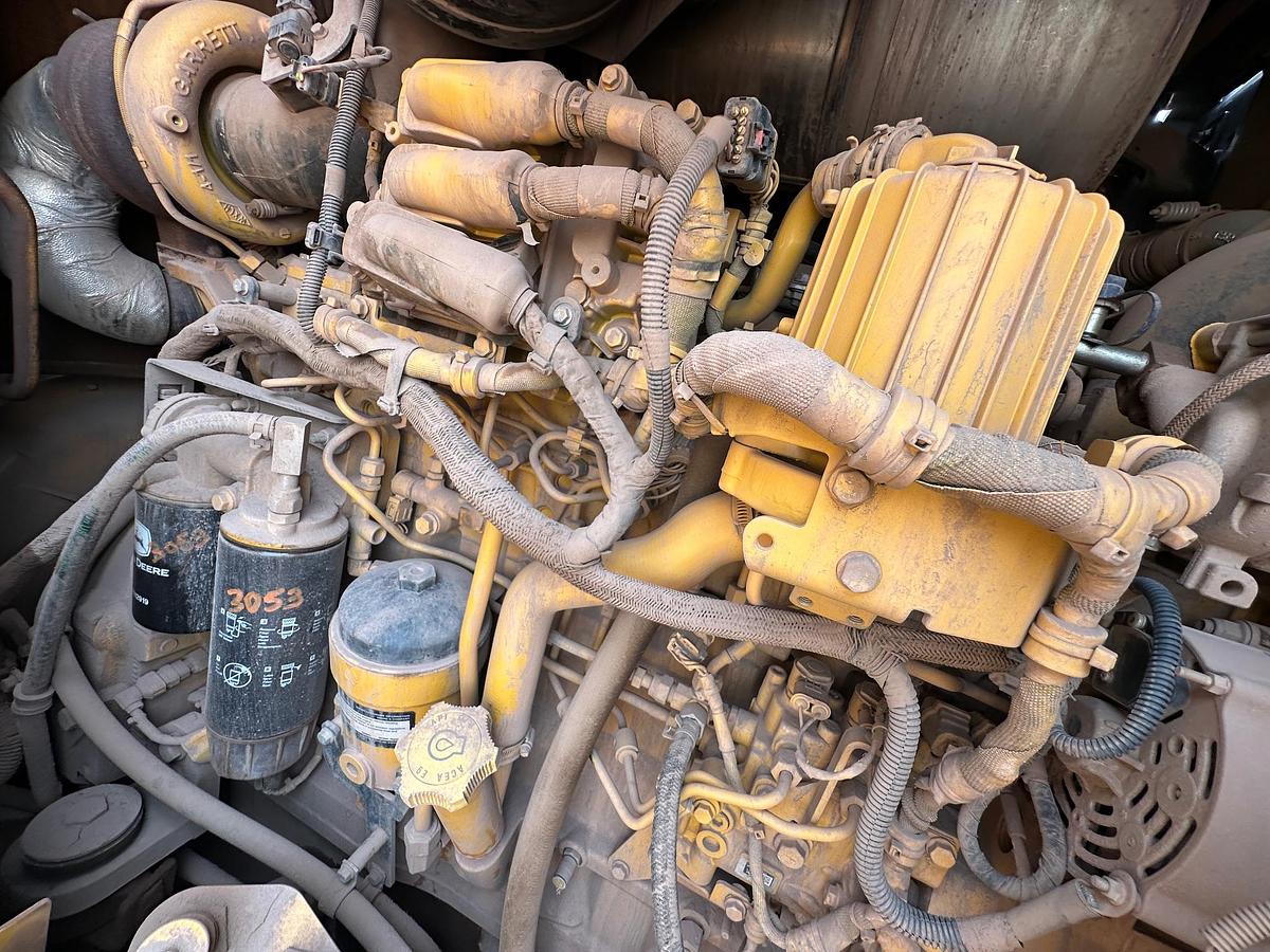 Used 2023 DEERE 744P