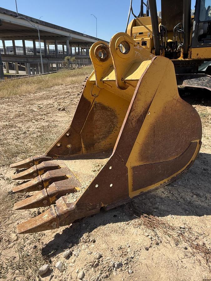 Used 2017 DEERE 210G LC