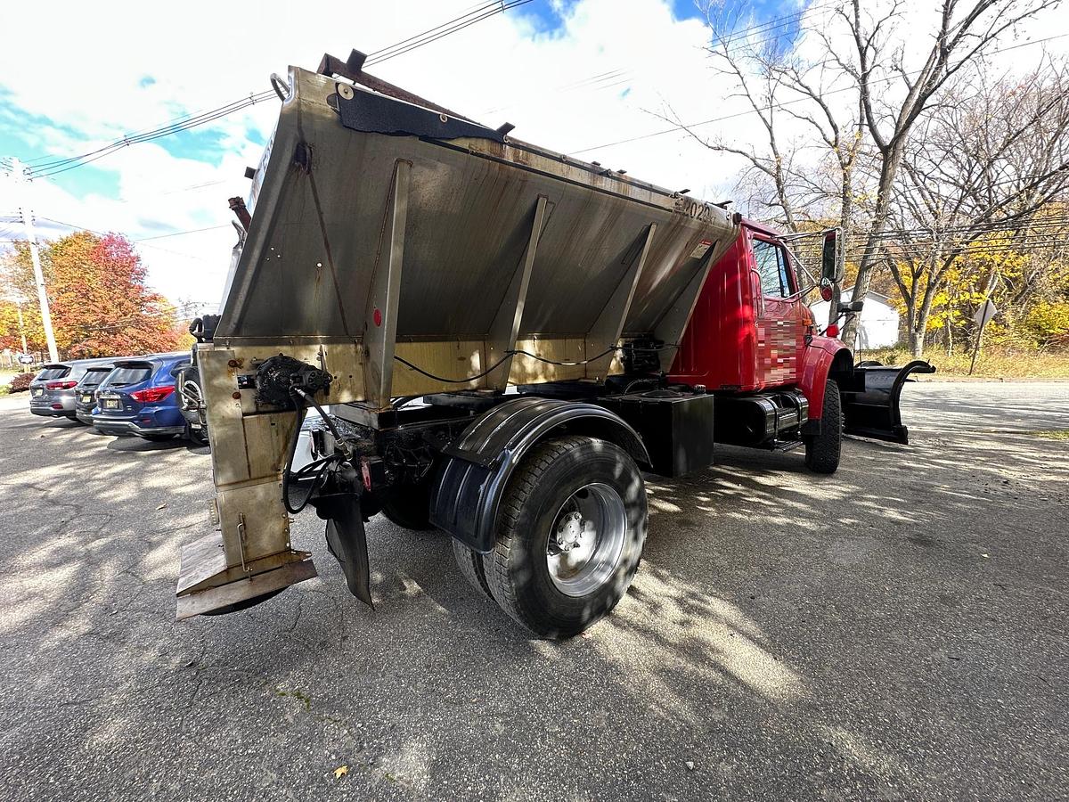 Used INTERNATIONAL 4800