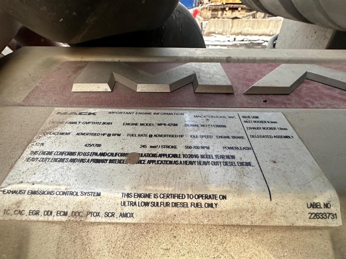 Used 2017 MACK Granite GU713