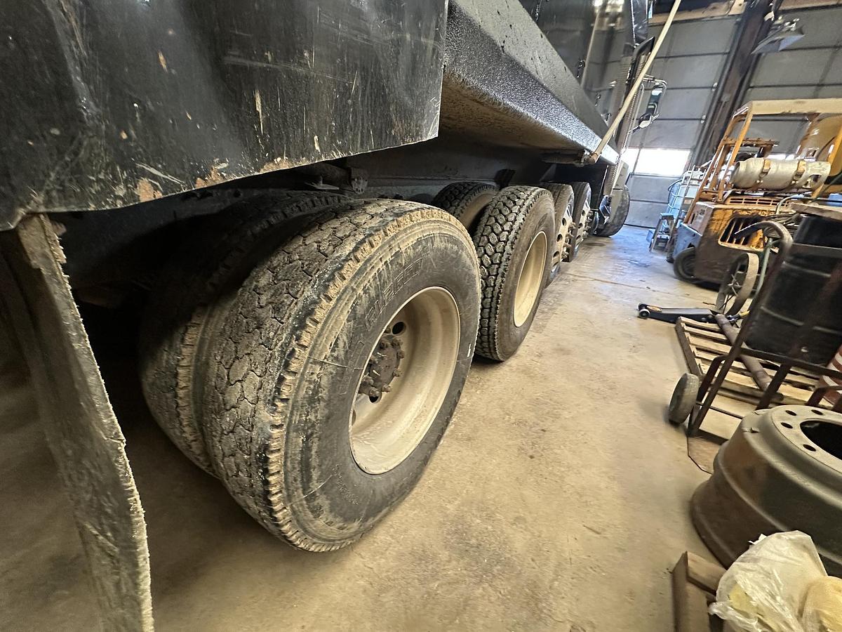 Used 2013 MACK GU713 Granite