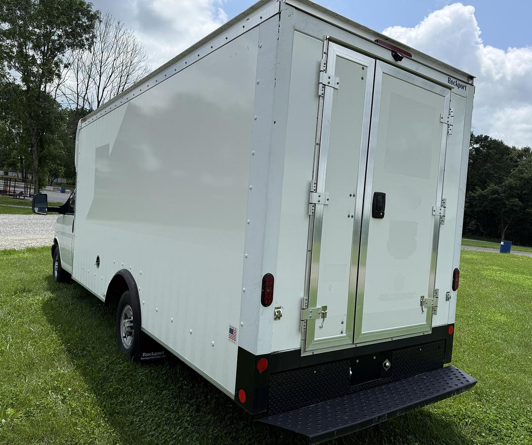Used 2023 CHEVROLET Express 3500