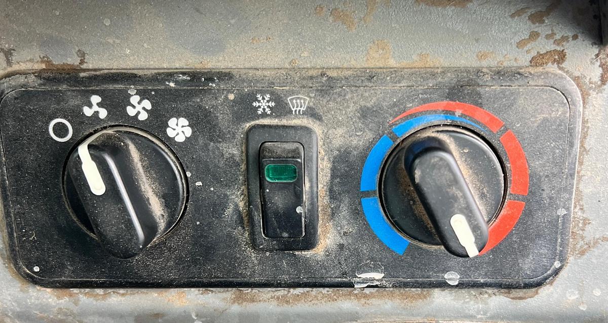 Used 2019 BOBCAT t870