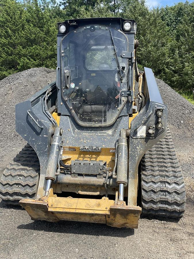 Used 2022 JOHN DEERE 333G