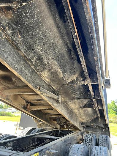 Used 2015 MACK GU713