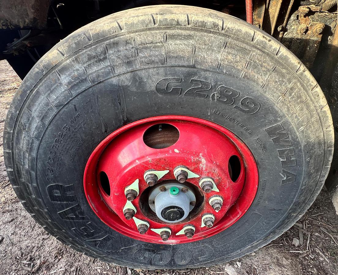 Used 2013 FREIGHTLINER 108SD Dump Truck