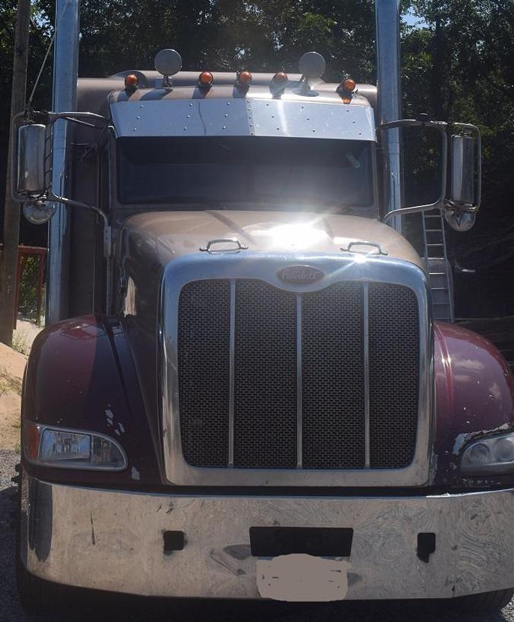 Used 2016 PETERBILT 386