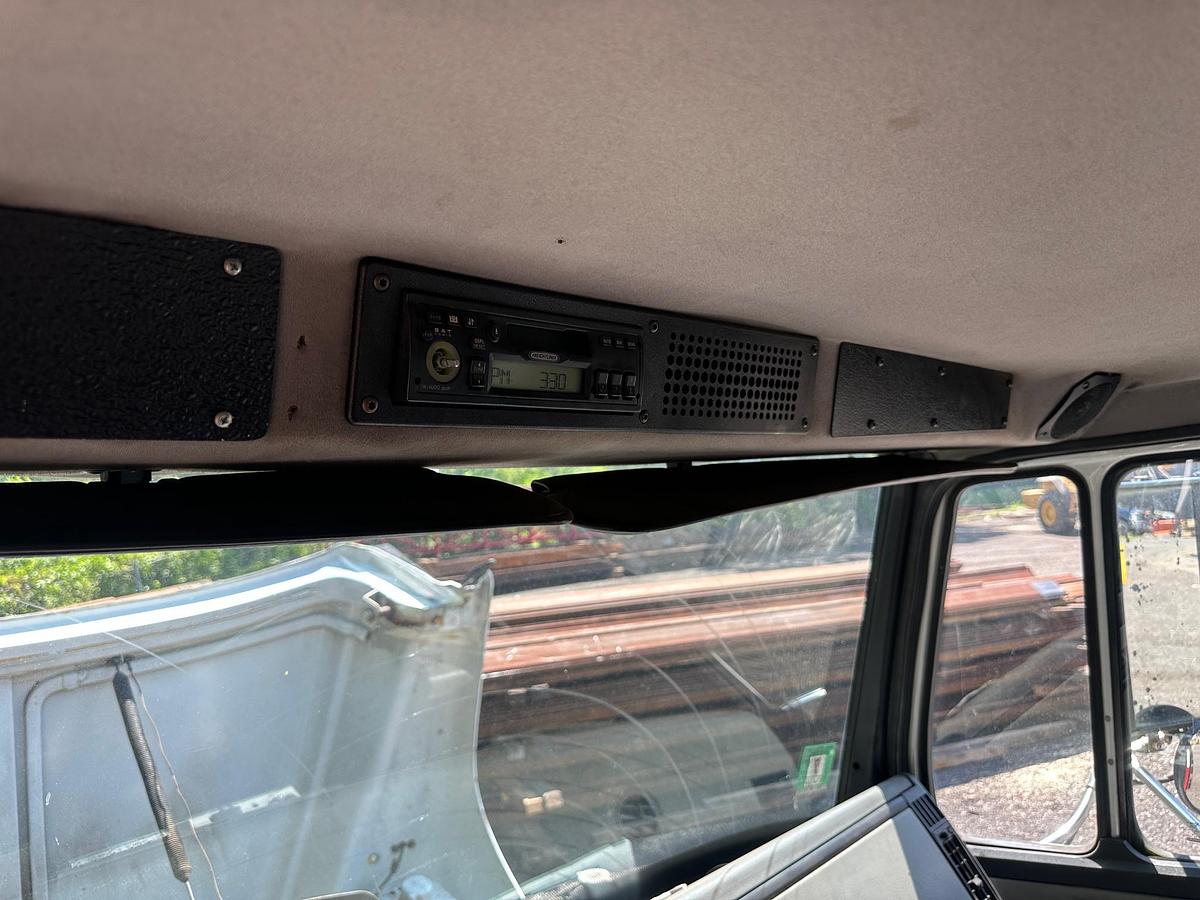 Used 2003 FREIGHTLINER FL70
