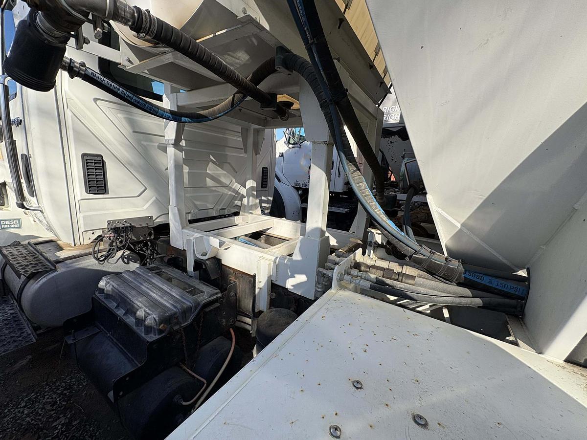 Used 2012 INTERNATIONAL 4400