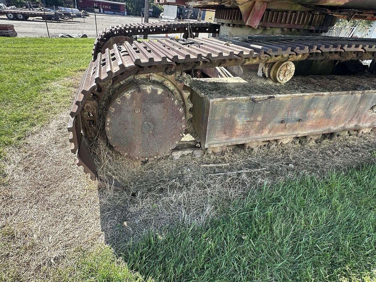 Used 1984 CASE POCLAIN 220CKNA