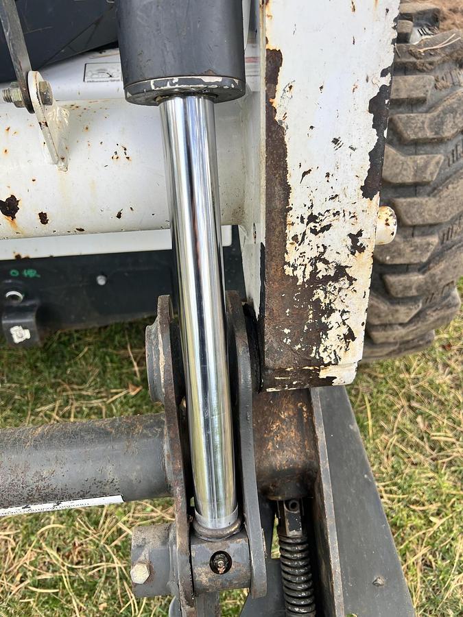 Used 2015 BOBCAT s570