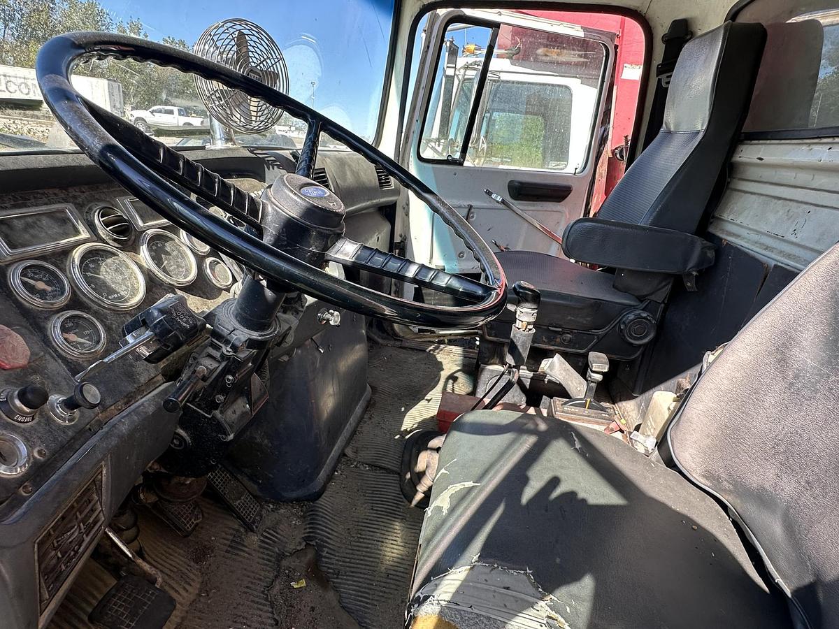 Used 1993 FORD L9000