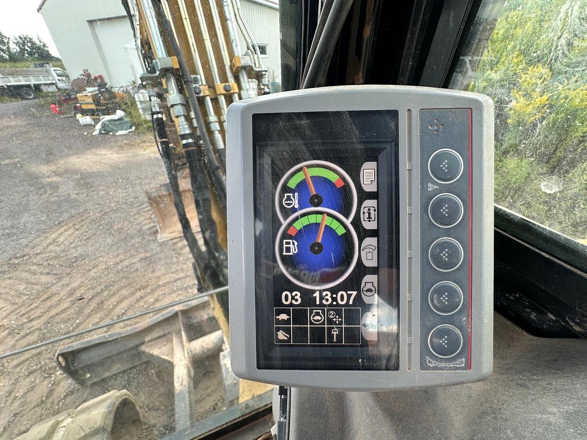 Used 2017 CATERPILLAR 305.5E2 CR