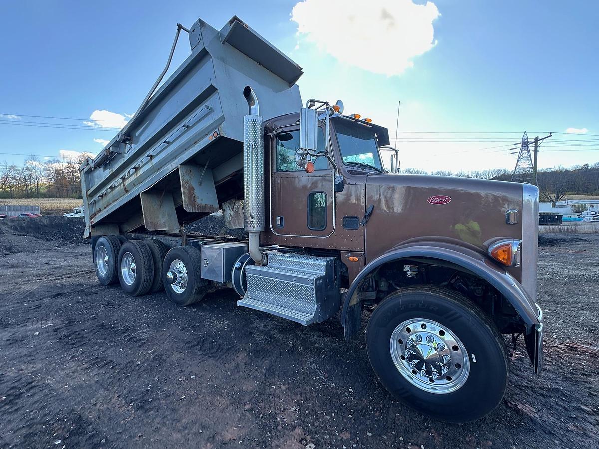 Used 2016 PETERBILT 365