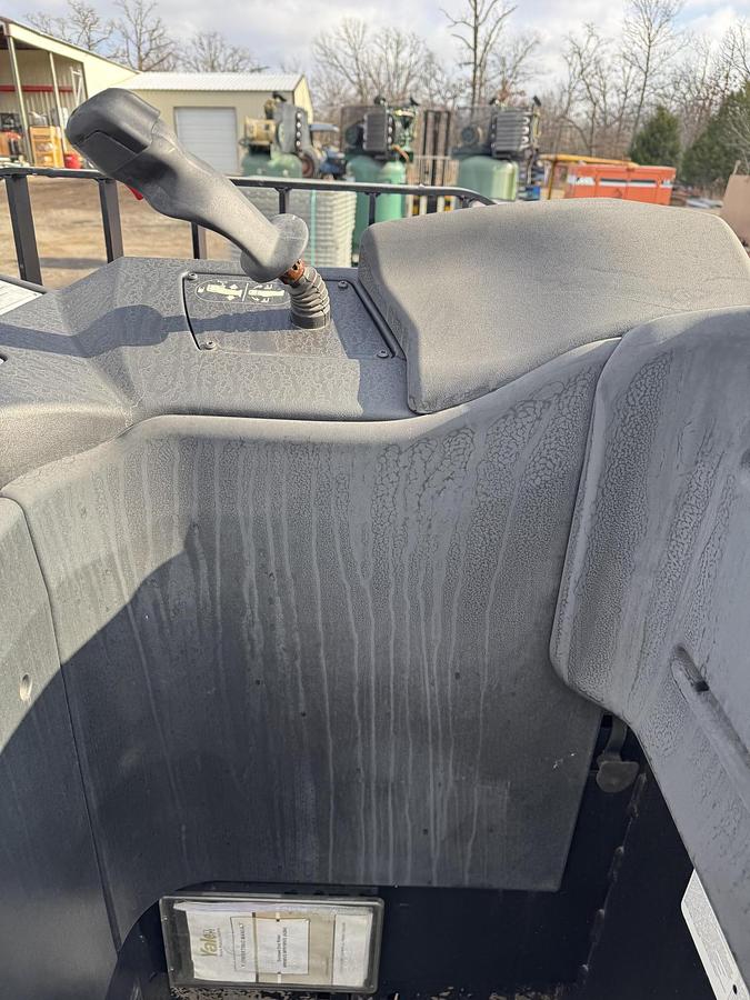 Used 2016 YALE Lift Truck Model