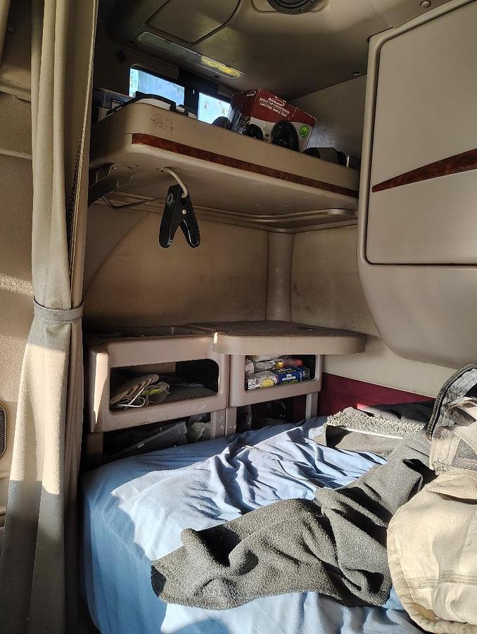 Used 2005 INTERNATIONAL 9900i